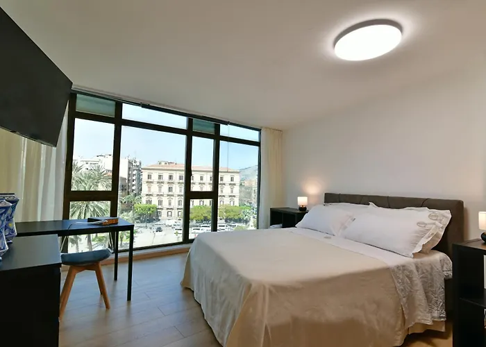 Sabatino Piazza Castelnuovo - Politeama